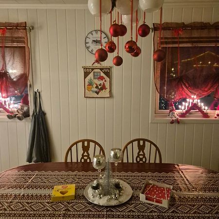 Utsikten Feriehus I Bakkeby Esterno foto