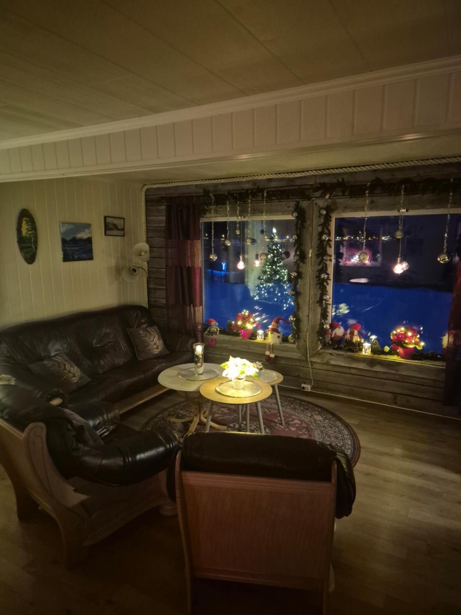 Utsikten Feriehus I Bakkeby Esterno foto
